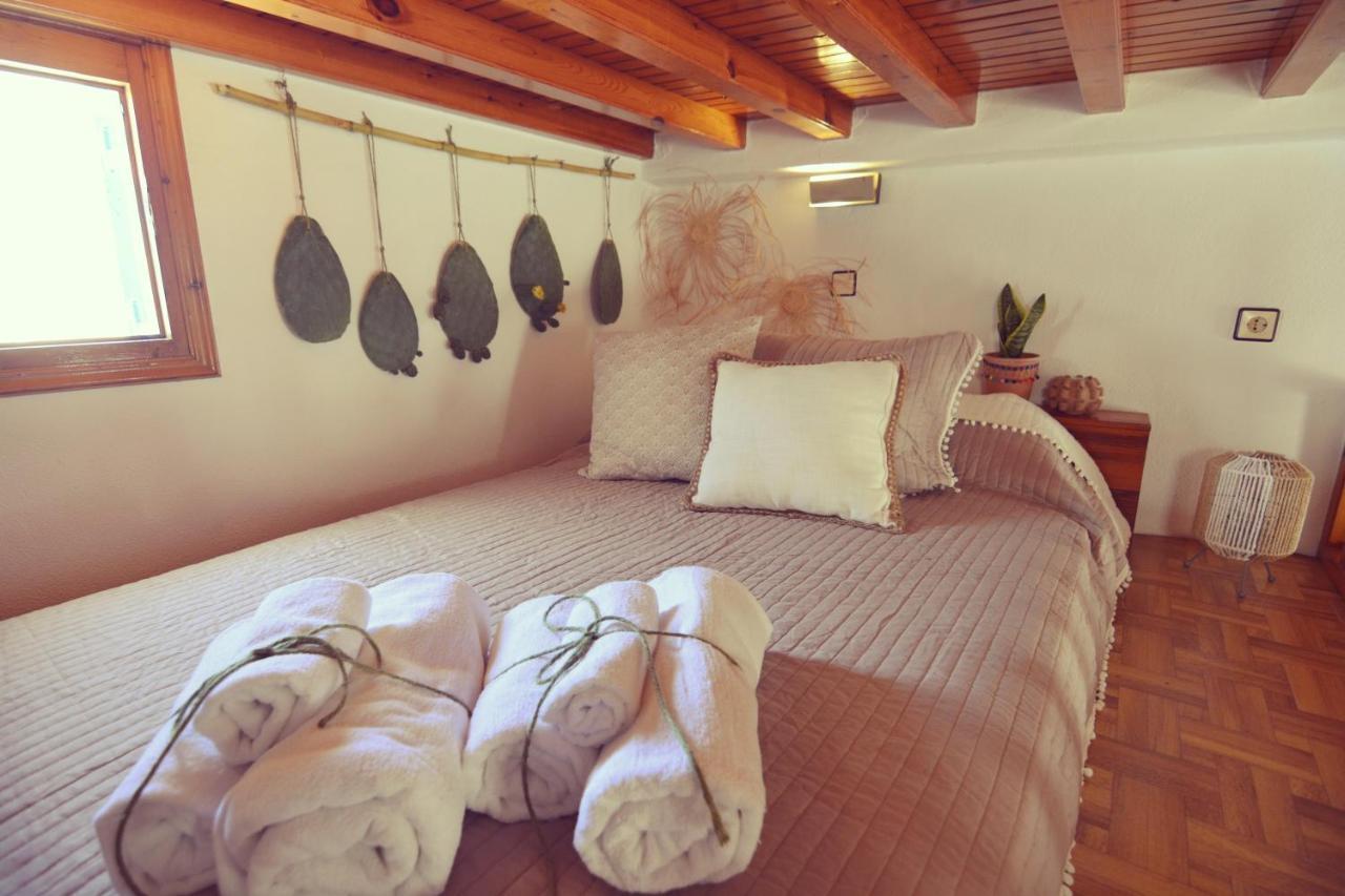 Bright & Relaxing Loft With Attic In The Heart Of Mykonos Apartment Mykonos Town
